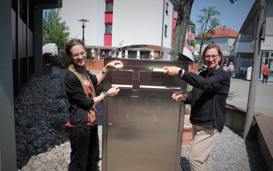 Bücher-Rückgabe 24/7: Die Stadtbücherei Oberasbach erhält eine Medienrückgabebox über das Regionalbudget